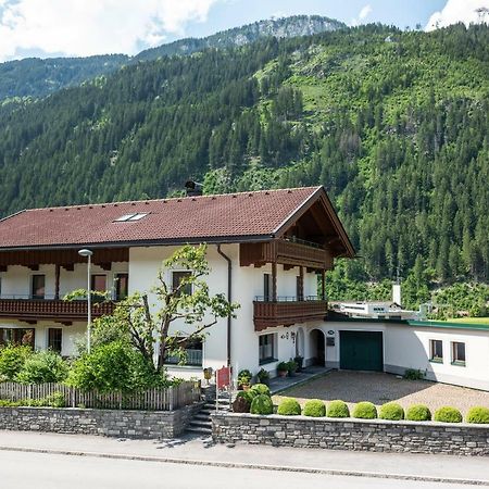 Landhaus Tyrol Mayrhofen Exterior foto