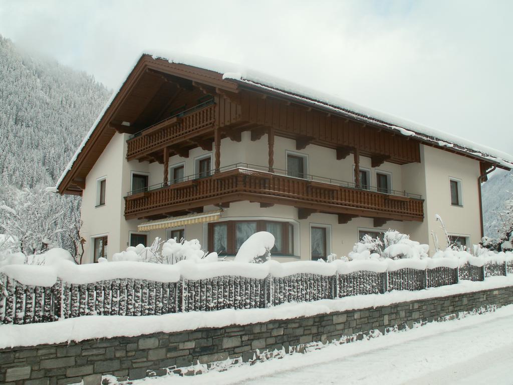 Landhaus Tyrol Mayrhofen Exterior foto